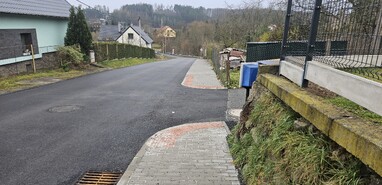 Pecerady u hřiště
