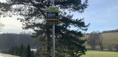 Čakovice u hřiště