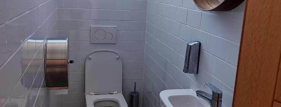 učitelské wc