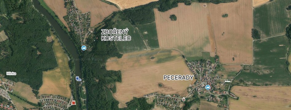 Pecerady a Zbořený Kostelec